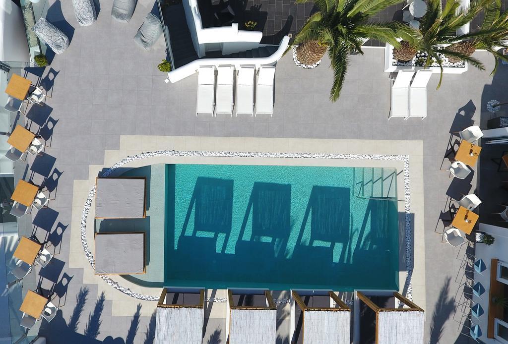 Callia Retreat Suites - Adults Only Fira  Exterior foto